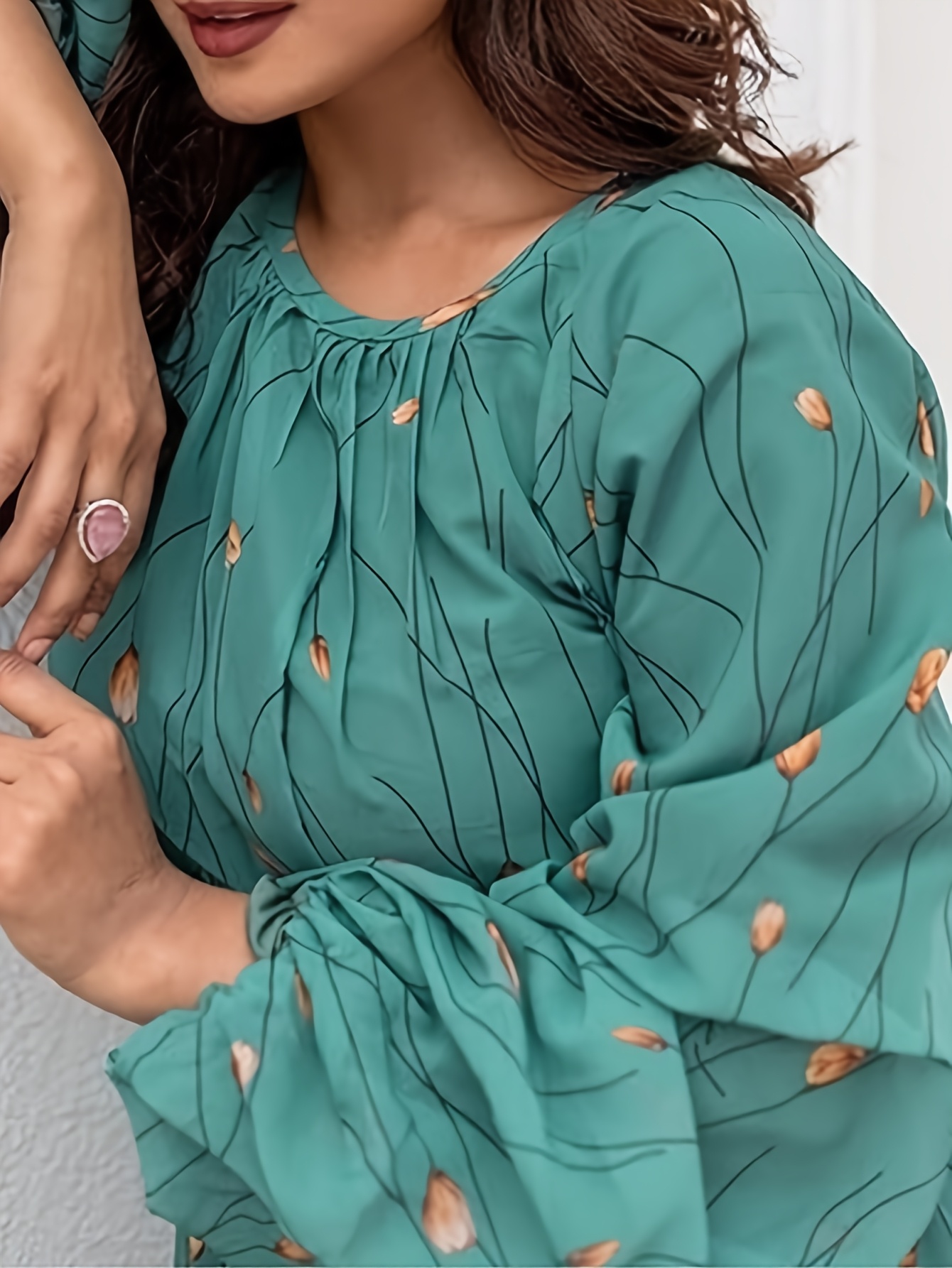 エレガントな中東風グリーンフォレストレトロ長袖ラウンドネック - Women'S Green Formal Wear のレビューと価格