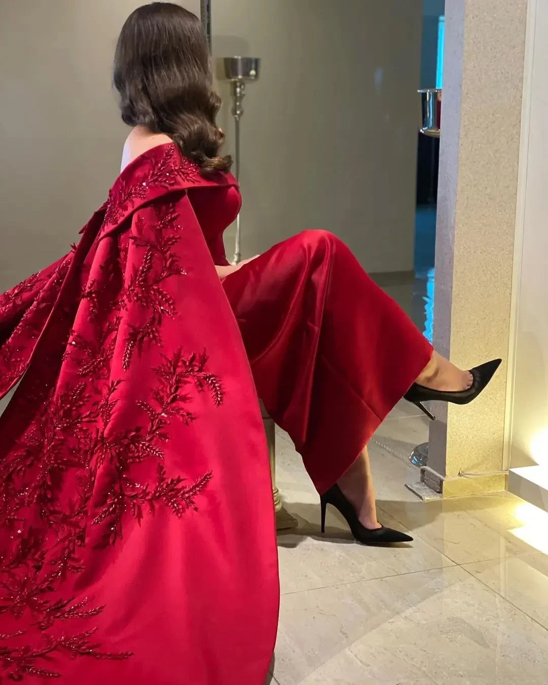 カスタマイズされたアンクル丈シースドレス、イブニングパーティ - Women Formal Wear Dress のレビューと価格