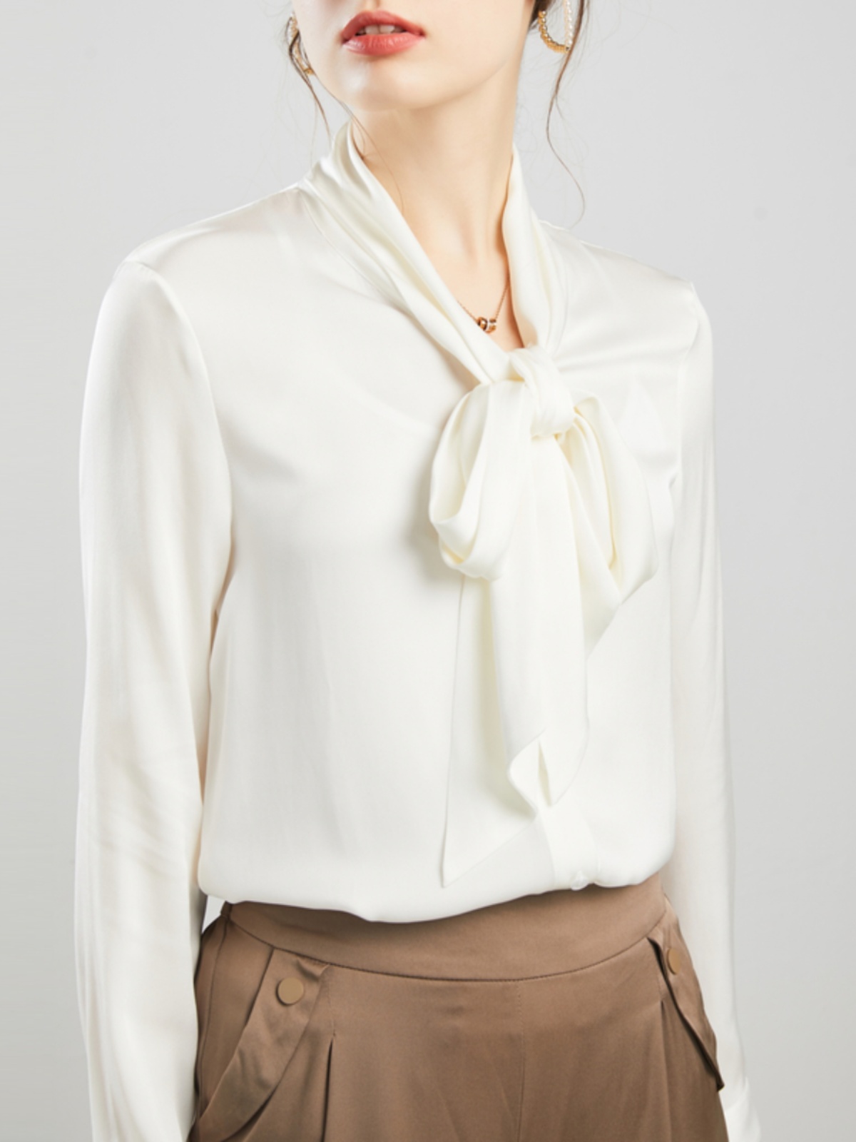 2026年レディースホワイトシルクシャツ 100%桑絹長袖ブ - Silk Blouse Button のレビューと価格