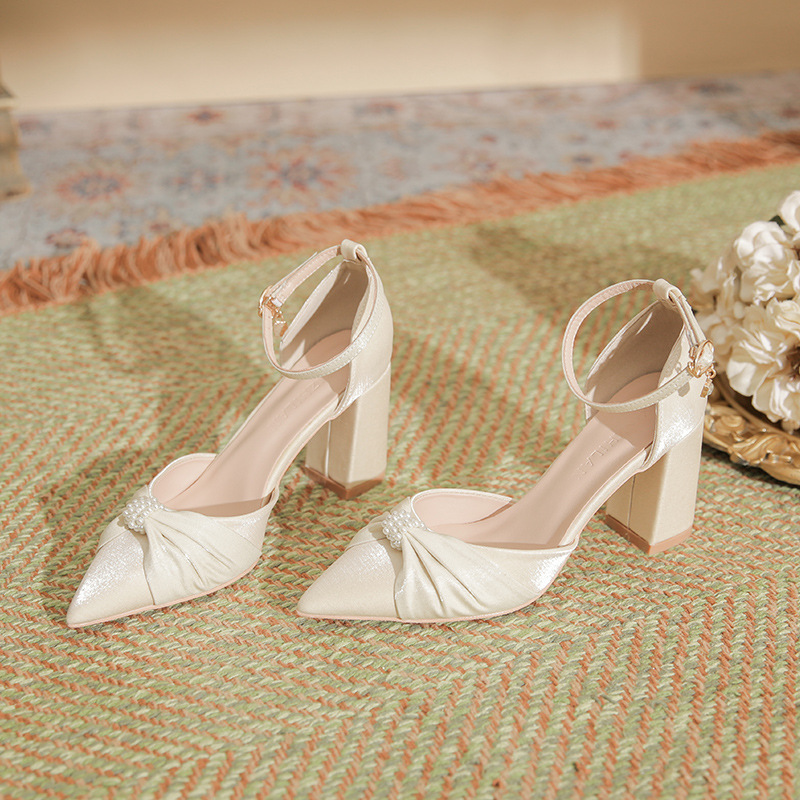 女性のためのベージュの結婚式の靴,先のとがったつま先,中空の - Women'S Formal Wear For Wedding のレビューと価格
