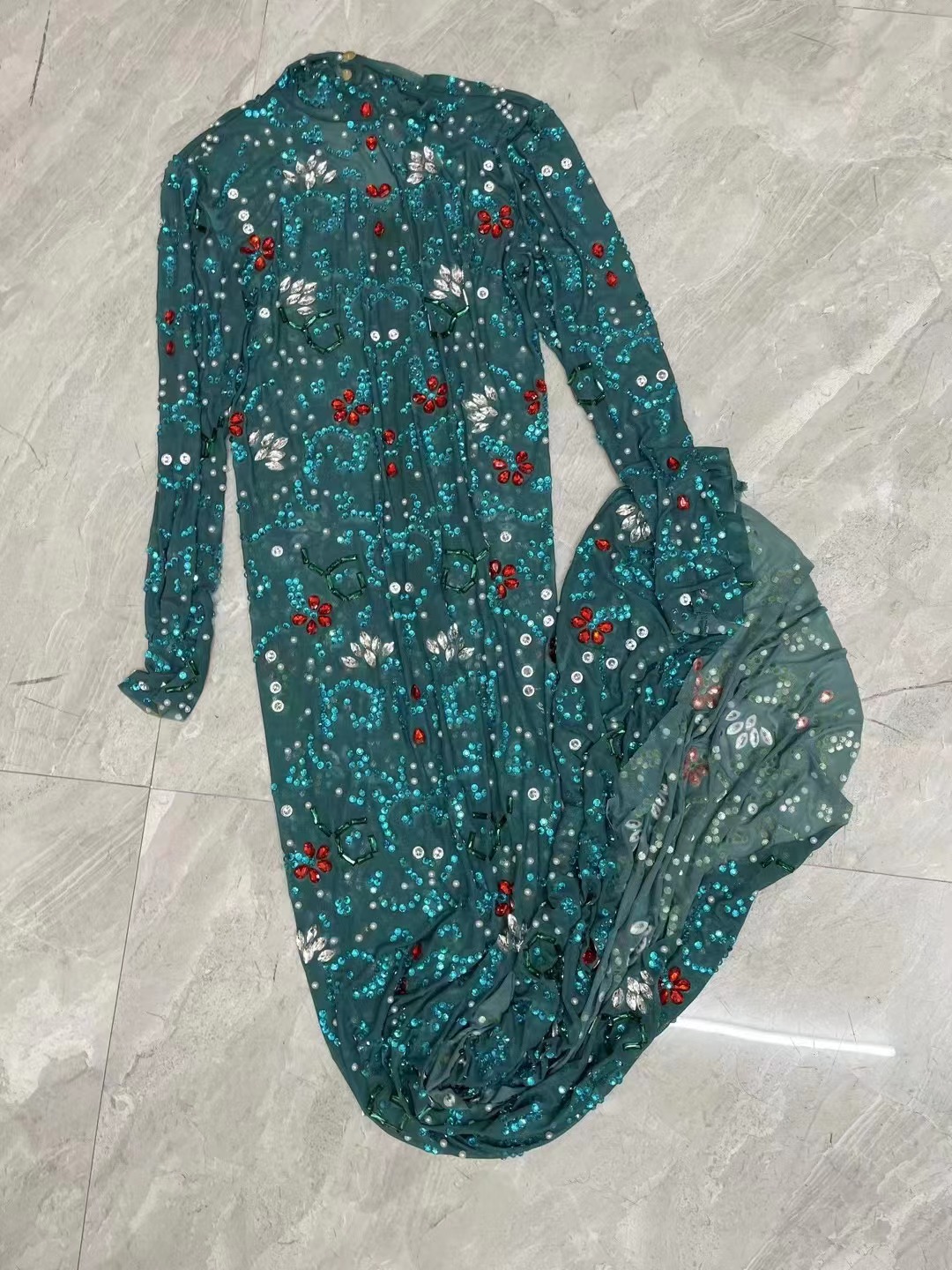 ステージ用の長袖のセクシーなラインストーンドレス、誕生日のお - Women'S Green Formal Wear のレビューと価格